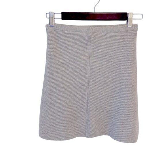 Aritzia WILFRED FREE light gray ribbed stretch mini skirt. Women's size S - Picture 2 of 7
